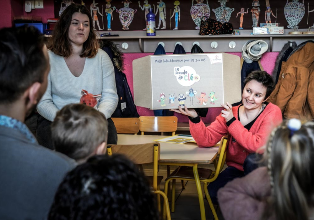 Tapis a histoire basé sur la célèbre comptine une souris verte -  France